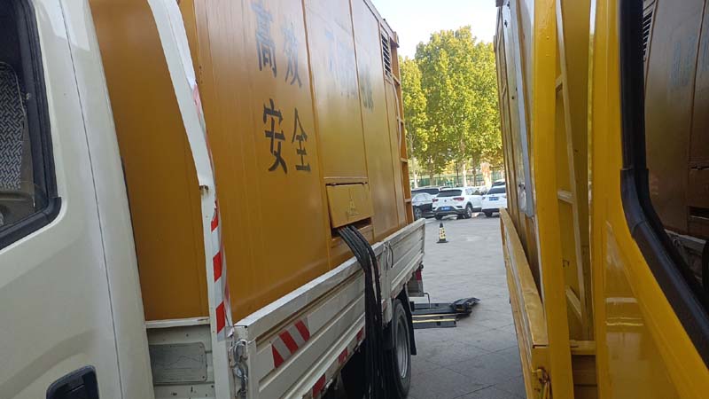 历城如何判断柴油发电机组和UPS电源的切换时间是否符合要求？
