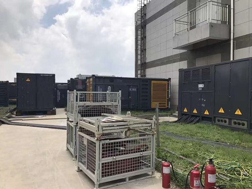 历城除了定期检查，还有哪些方法可以及时发现接触式转速表探头的磨损？